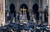 Notre-Dame-incendio-Paris-Francia_EDIIMA20190416_0703_23.jpg